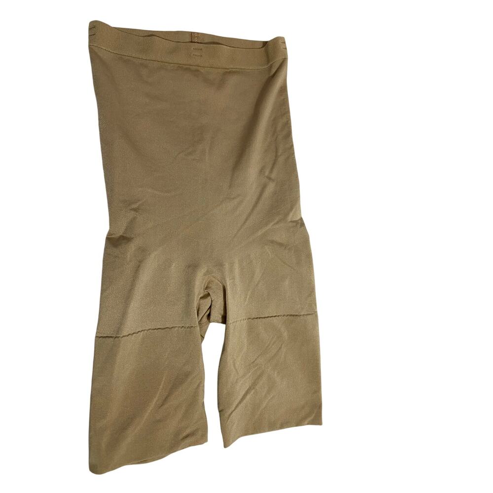 Spanx by Sara Blakely size large shorts excellent condition nude